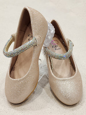 Shoes/Footwear