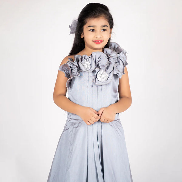 party wear grey long gown for girls 