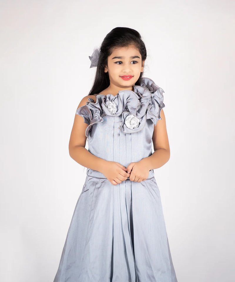 party wear grey long gown for girls 