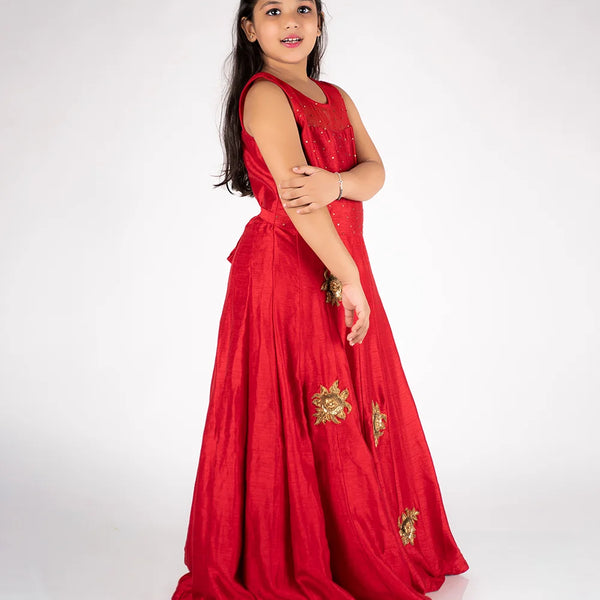 wedding wear red gown for girls