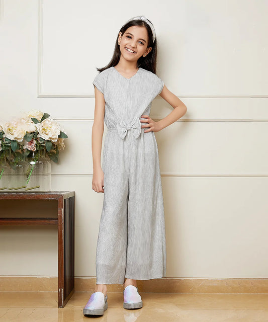  It is a beautiful light grey Colored shimmer Co-Ord set with an elasticated waist for girls. It features a big front bow in the middle of the waist with cute floral detailing on it and a back zip closure.