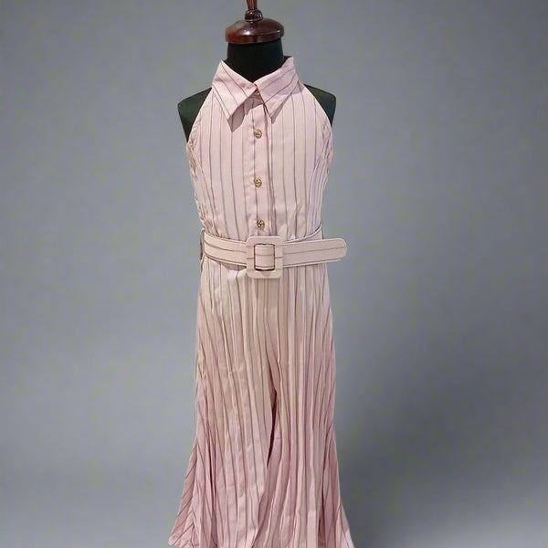 It is a pink-colored self-striped jumpsuit for girls perfect for summer days. It comes with a matching self-striped belt.