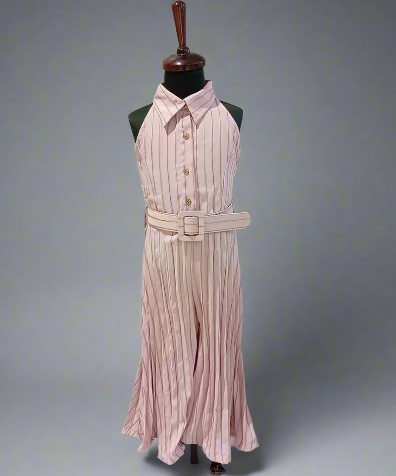 It is a pink-colored self-striped jumpsuit for girls perfect for summer days. It comes with a matching self-striped belt.