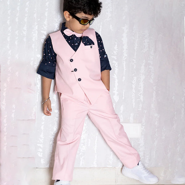 This waistcoat suit set comes with a printed navy blue coloured shirt, light pink coloured waistcoat and matching pants for boys. In addition to that, it is teamed up with a cute broach, a bow and a navy blue pocket square.