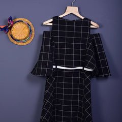 back view of black dress for girls 