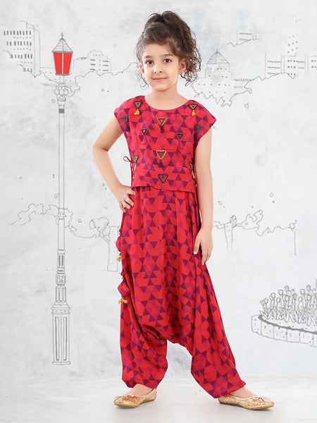  It is a multi Colored self-printed jumpsuit for girls perfect for summer days. It comes with an embroidery work detailing.