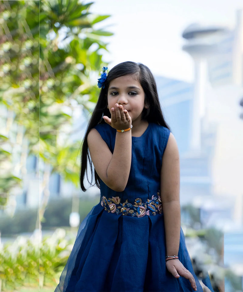 wedding wear navy blue gown for girls 