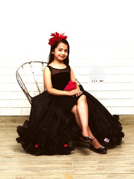 black full length gown for girls 