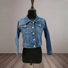  It's a blue denim jacket for girls perfect for birthday parties. It features Patchwork detailing at the back that uplifts the whole look. 