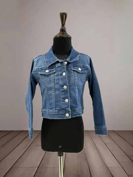  It's a blue denim jacket for girls perfect for birthday parties. It features Patchwork detailing at the back that uplifts the whole look. 