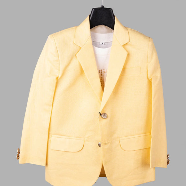 It’s a cool yellow colored boy’s formal blazer that comes along with a white colored round neck t-shirt.