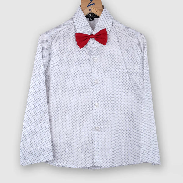 white dot print shirt under the navy blue coat suit set with a red bow 