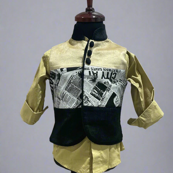 This boys party clothes set consists of a stylish waistcoat and a camel Colored shirt.