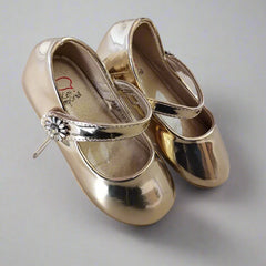 Gold patent Mary Jane shoes for girls with crystal brooch strap, Jaipur, ages 1–8 years