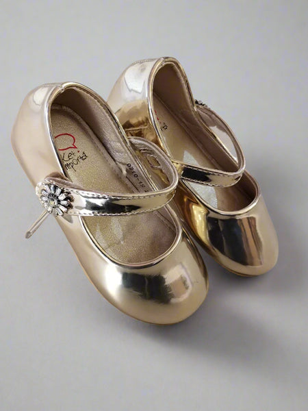 Gold patent Mary Jane shoes for girls with crystal brooch strap, Jaipur, ages 1–8 years