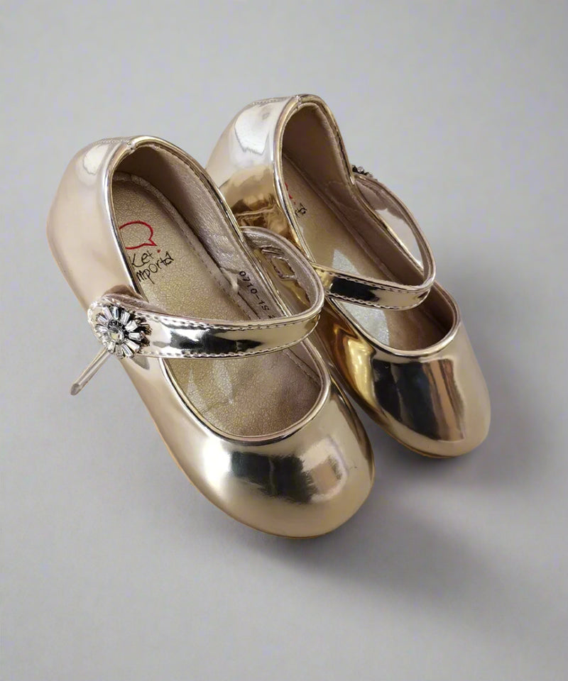 Gold patent Mary Jane shoes for girls with crystal brooch strap, Jaipur, ages 1–8 years