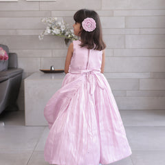 Stylish girls gown for wedding and birthdays, Jaipur kids clothing store