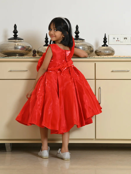 Best birthday frock for baby girls, knee-length red dress, Jaipur