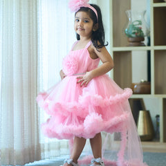 Best pink birthday frock for girls, breathable fabric, stylish and comfortable