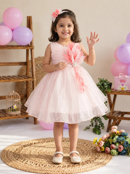 Sleeveless design on light pink net frock for baby girls