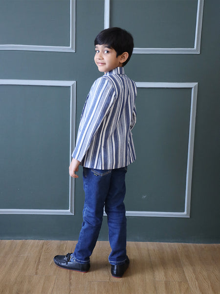 back view of blue blazer set for boys