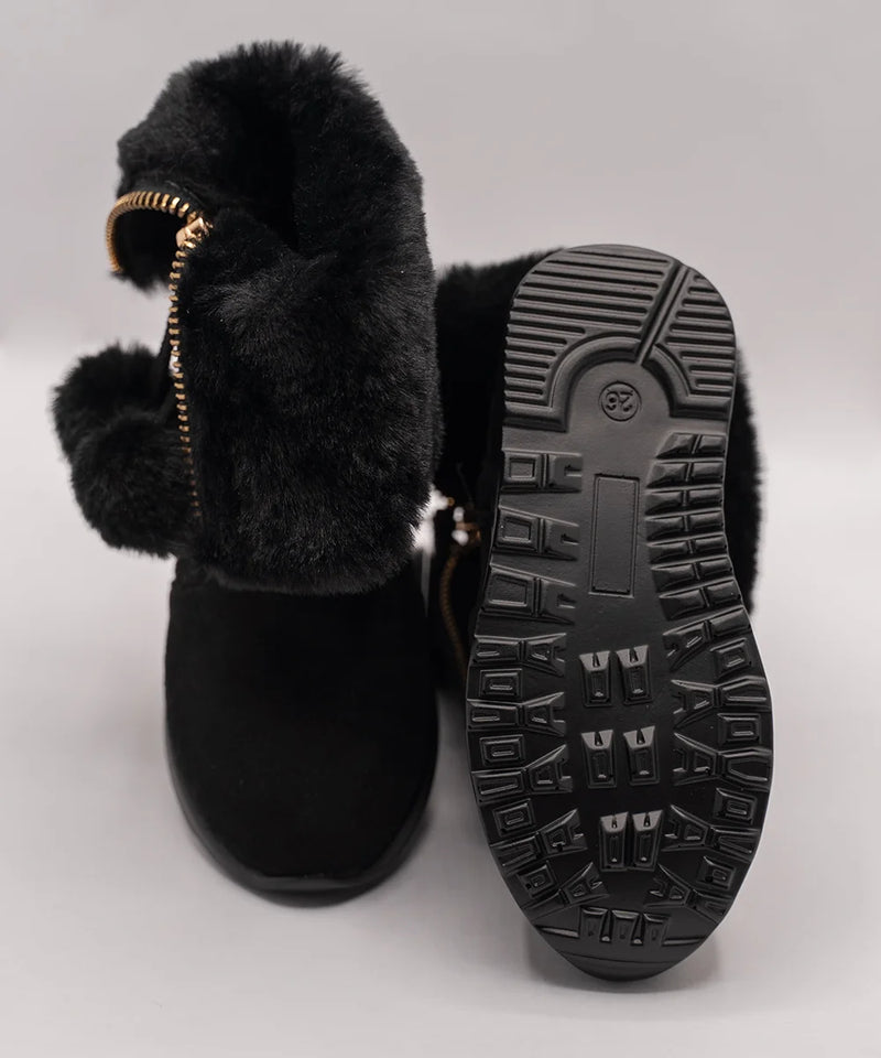Kids' cozy black fur-lined boots featuring plush collar and cushioned sole, Jaipur