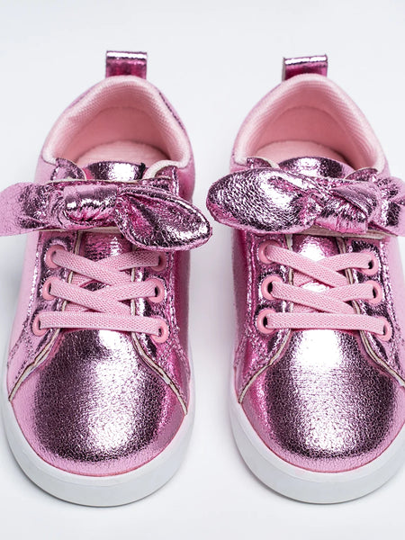  It's a pair of Pink-coloured shiny shoes perfect for evening parties for girls.