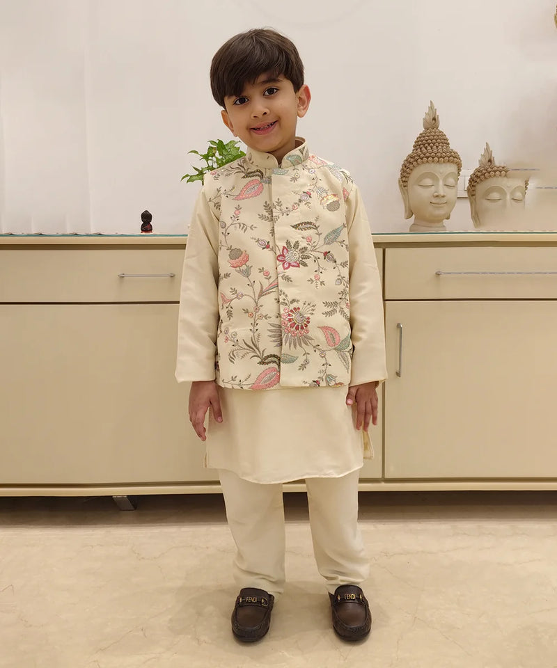 Hand-embroidered cream kurta pyjama for boys, Rakhi special Jaipur boutique
