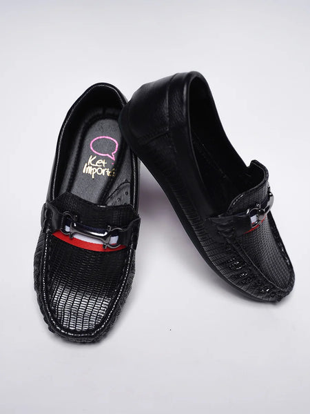 Kids' black textured loafers with metal buckle and red accent, Jaipur