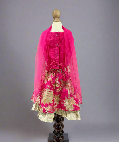 Best lehenga choli for kids near me, rani pink jacquard lehenga for infants in Jaipur