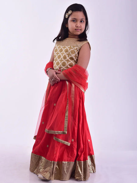 Readymade wedding lehenga for kids in Jaipur, red flared skirt and cream choli with matching dupatta
