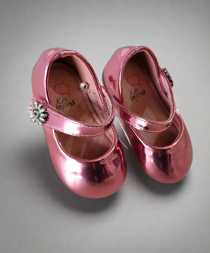 Infant girls' metallic pink Mary Jane flats with crystal button strap, Jaipur, 0–24 months