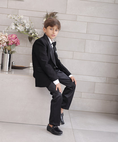 Black tuxedo suit set for boys aged 0 to 16 years Jaipur