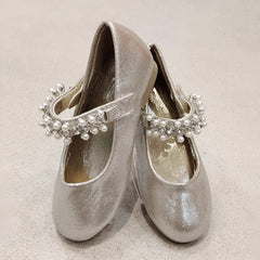 fancy-girls-footwear-jaipur-party-collection.jpg